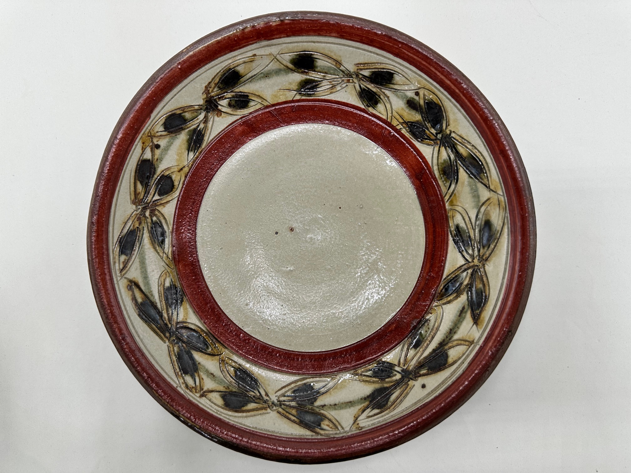 D06-002